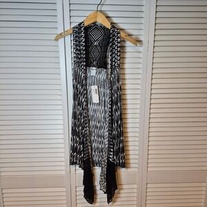 Chicos Travel Collection Size 2 Black White Open Front Draped Vest Cardigan‎ NWT